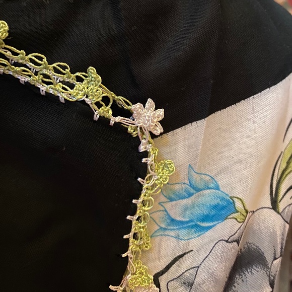 Beautiful scarf from Bulgaria - Picture 6 of 10